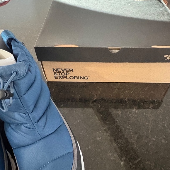 NIB - THE NORTH FACE Kids' Thermoball Pull-on Wp Boot  -  SZ 7 big kid - Picture 6 of 15